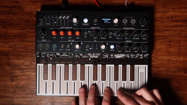 Arturia Microfreak Unboxing + Preset Demos смотреть онлайн