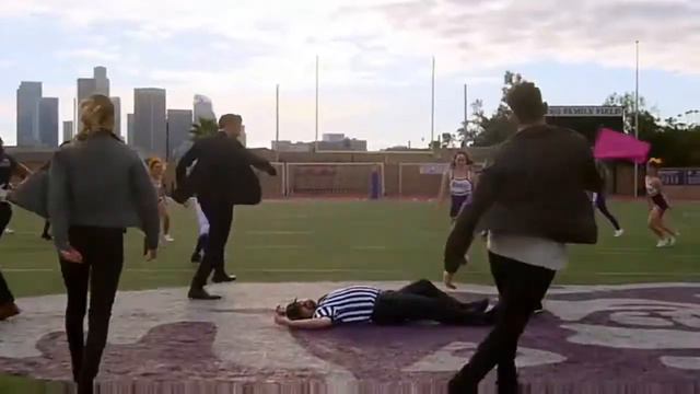 Люцифер танцует смотреть онлайн