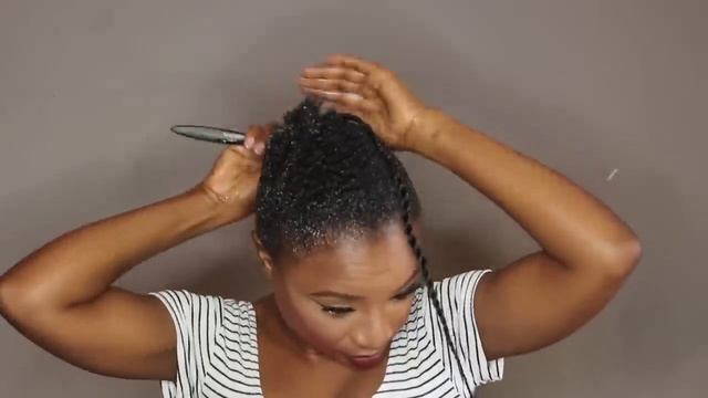 How To | Top Knot High Bun on Short Natural Hair смотреть онлайн