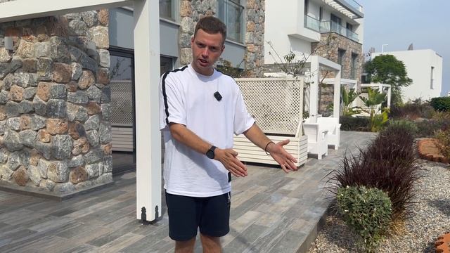 ЭЛИТНАЯ недвижимость на Северном Кипре | Бунгало за 620 000 £ / 753 000 $ / 70 000 000 ₽ смотреть онлайн