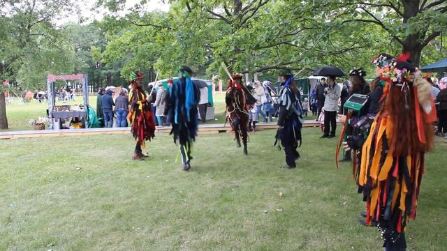 Happy Kelpie - Ockington (Border morris dance) смотреть онлайн