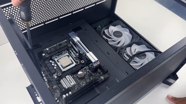 ID COOLING SPACE SL240 Liquid Cooling - PC Build смотреть онлайн