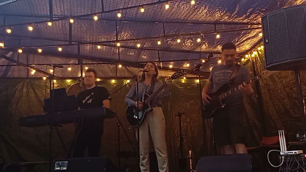 Мария Смолова и SmallBand на KaDR-Fest 19.06.2024 смотреть онлайн