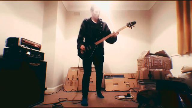 Gibson G3 - PARAMORE - Decode (Live At Red Rocks) - Bass COVER смотреть онлайн