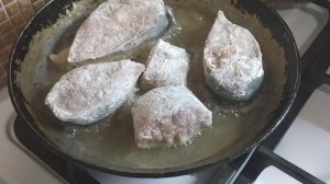 Жаренный толстолоб с хрустящей корочкой