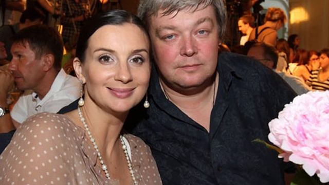 Телеведущая Стриженова рассказала, как ушла от мужа из-за ревности смотреть онлайн