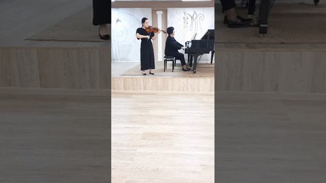 Л. Бетховен "Менуэт" исполнитель Рыжкова Милена смотреть онлайн