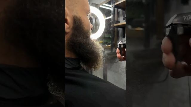 Ну очень сильно нужно было постричься в барбершоп "Пуаро" #barbershop #красота #стрижки #Одинцово смотреть онлайн