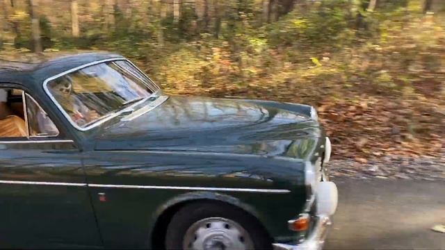 Volvo 123GT Driveby Uphill смотреть онлайн