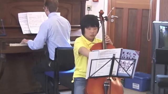 2010 Summer music school cello with william - EWYO.mov смотреть онлайн