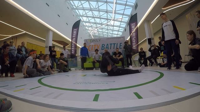 BARS (BREAKONIERS) vs КРАСАВВА (DOMINANT) | CITY BATTLE 4DAILY | МЫТИЩИ | 2017 смотреть онлайн