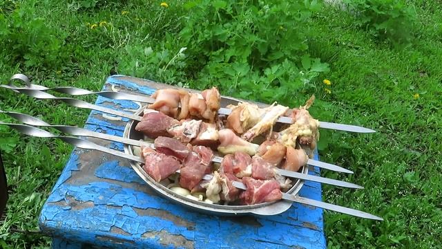 Праздничные хлопоты.Обзор сада и шашлычок смотреть онлайн