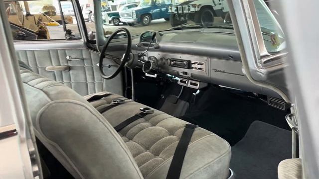 Barrett Jackson Lot # 395 1955 Ford Fairlane смотреть онлайн