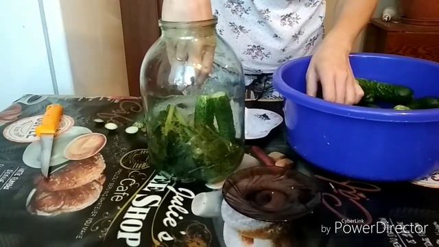 Холодная засолка огурцов в банке. Получаются супер хрустящие!