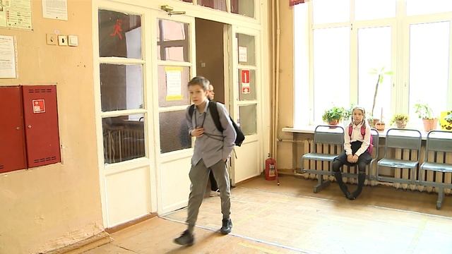 Череповецкие педагоги вместе со всей страной сегодня отмечают профессиональный праздник смотреть онлайн