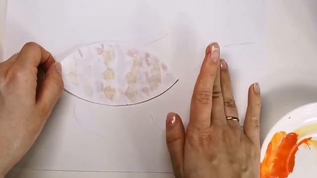 КАК НАРИСОВАТЬ ЗОЛОТУЮ РЫБКУ/ рисую рыбку в технике монотипия смотреть онлайн
