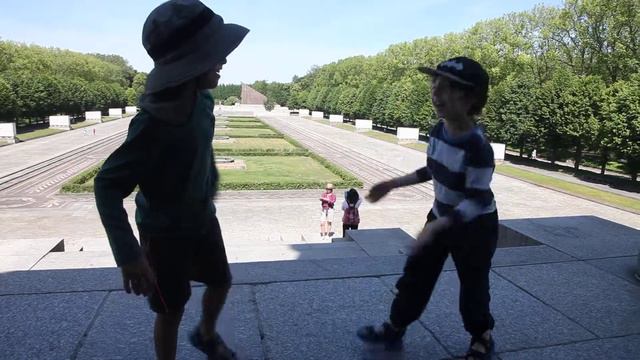 Rotem David Berlin June 2017 Dancing смотреть онлайн