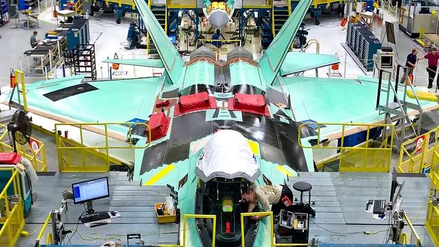 Cancelling the F-22 Fighter is Worse than You Think смотреть онлайн