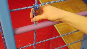 Как плести цельный канат на гладиаторской сетке детского спортивного комплекса