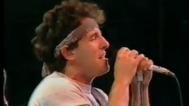 Born In The USA - Bruce Springsteen Paris 85 [Mpgun.com]