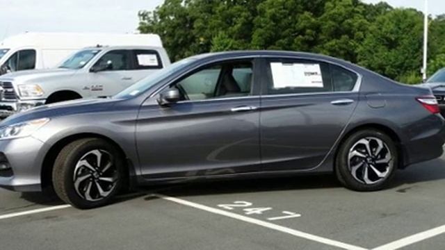 2017 Honda Accord EX-L w/Navi & Honda Sensing смотреть онлайн
