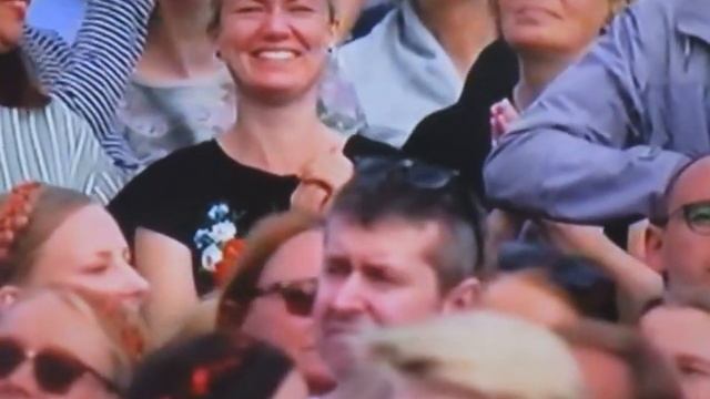 Открытие праздника песни и танца на Певческом поле(фрагменты).Зажжение огня. смотреть онлайн
