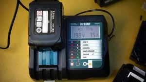 Зарядное утройство Makita DC18RF  с аккумуляторами.  Тесты