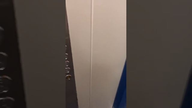 Лифт-грубиян смотреть онлайн