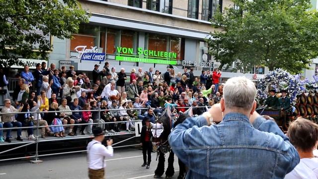 Влог. Я на Oktoberfest в Мюнхене. Фестиваль пива смотреть онлайн