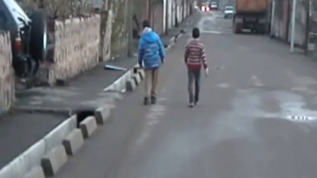 Brothers Housik & Hovhannes in Yeghegnadzor, Armenia смотреть онлайн