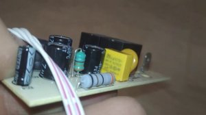 Обзор компонентов и микросхем на платах бойлера Electrolux EWH 80 Royal Flash.