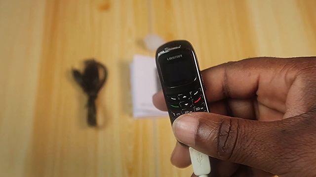 L8STAR BM70 Review - World SMALLEST Phone. смотреть онлайн