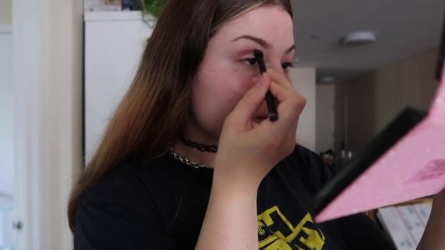 GRWM Art Party But I'm Going Through It смотреть онлайн