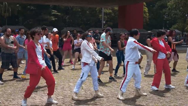 ?? FLASHMOB NA PAULISTA!! ?? | ✨JUST DANCE 2023✨ смотреть онлайн