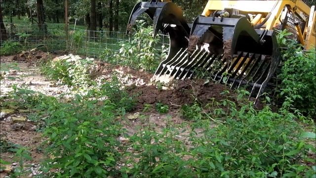 Barn yard chores cleaning the pig paddock смотреть онлайн