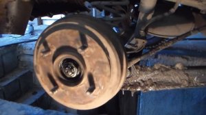 Замена рабочих цилиндров и тормозных колодок.Деу Матиз.