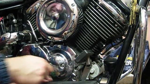 Замена масла на мотоцикле Yamaha Dragstar 1100 №2 смотреть онлайн