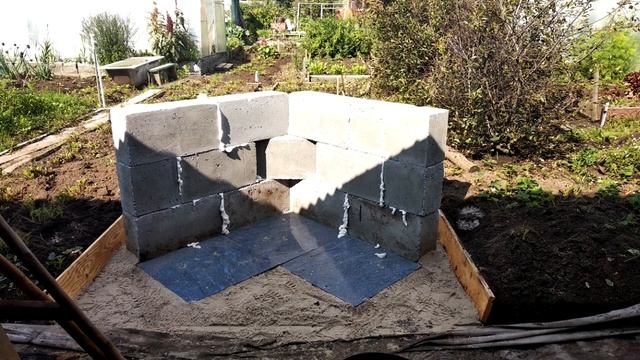 строительство мангальной зоны (костровой) и укладка дорожек из дерева смотреть онлайн