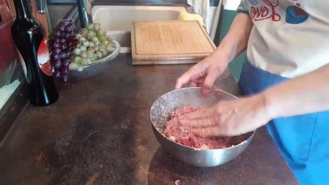 Домашняя колбаса...вкуснее чем в магазине...Советуем посмотреть... смотреть онлайн