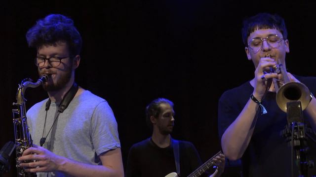 Monkey Strikes Back - Slowmotion - Live at Museumsnacht смотреть онлайн