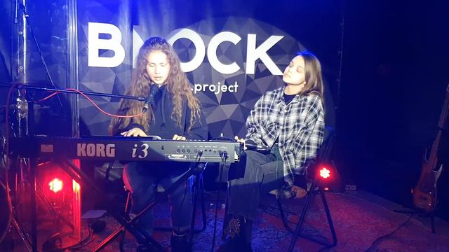 Christmas party | BLOCK Project смотреть онлайн