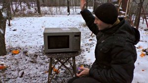 ￼ ✅Тест самых мощных ПЕТАРД на кокосе, яйцах и микроволновке ? Краштест смартфона AERMOO