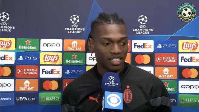 Jamie Carragher makes Micah Richards cry 😂 with laughter смотреть онлайн