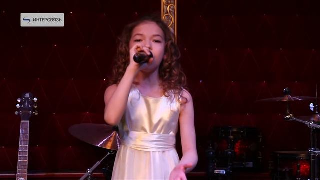 Поклонимся великим тем годам