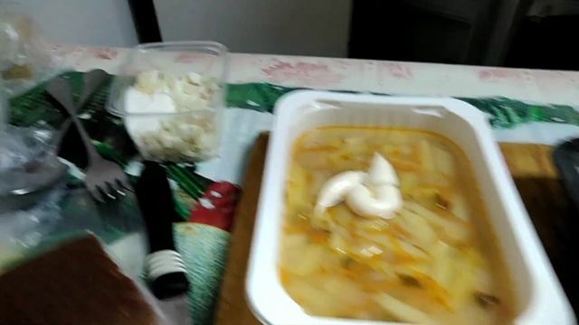 Бесплатный рацион, обед рабочих в условиях карантина. смотреть онлайн