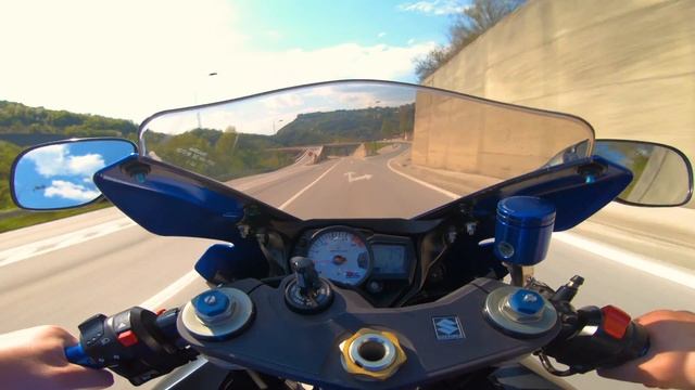 SUZUKI GSXR 750 - ONLY YOSHIMURA SOUND - ONBOARD 4K !!! смотреть онлайн