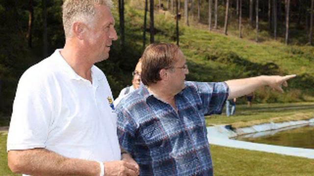 Bílej (modrej) jezdec M.Topolánek смотреть онлайн