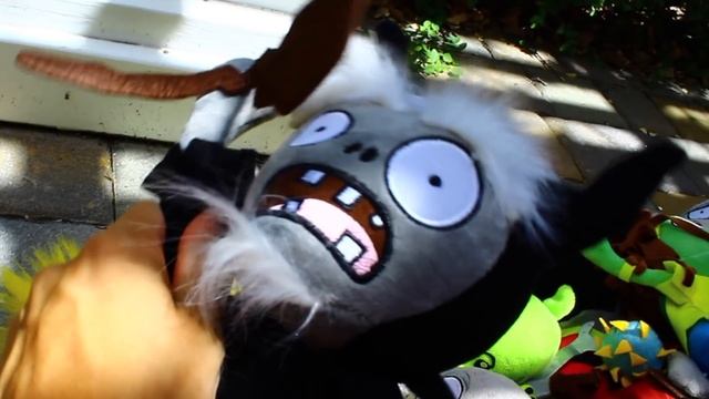 Plants Vs. Zombies Plush Short: The Stubborn Sunflower!