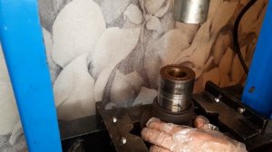 Замена заднего ступичного подшипника за 3 минуты на ВАЗ 2114.