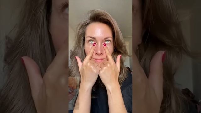 Идеальные глазки, без отёков, суфов, морщнин